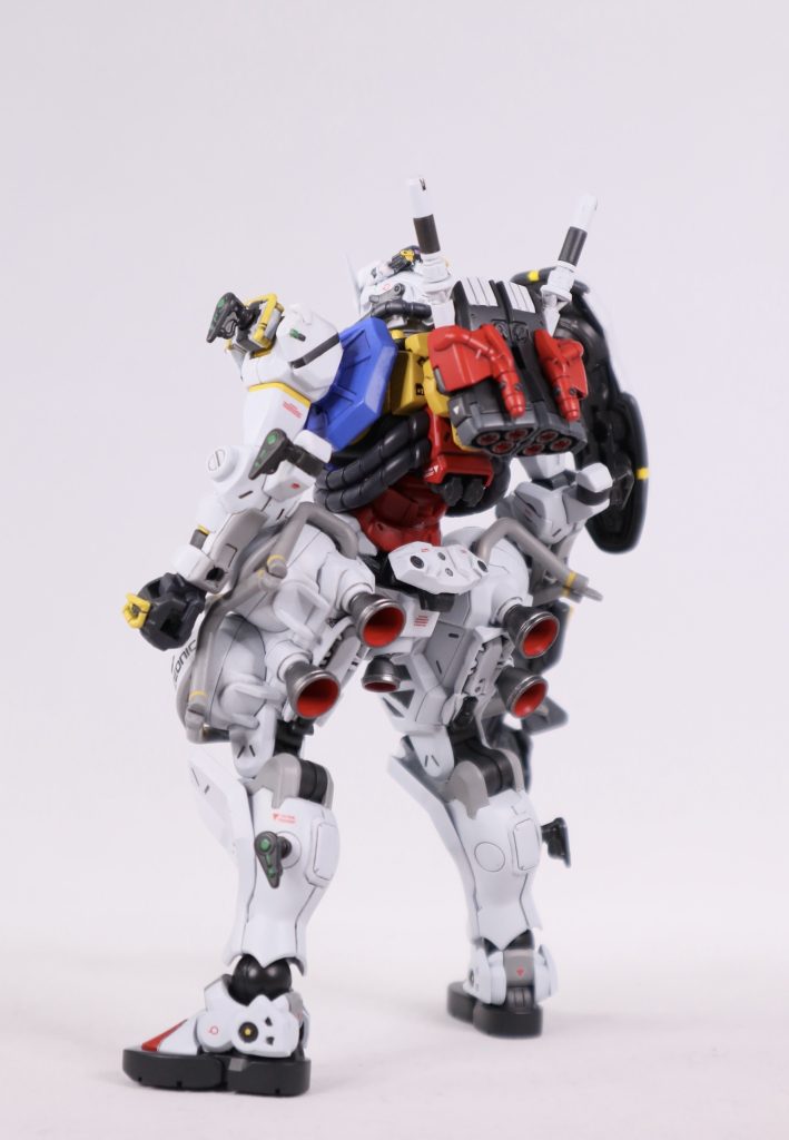 にせ白いガンダム–3枚目/制作者:副店長