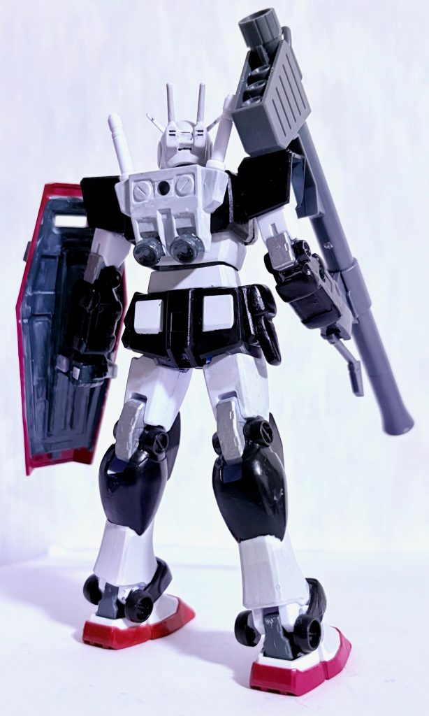 リアビュー。意外と後ろ姿は悪くないな。