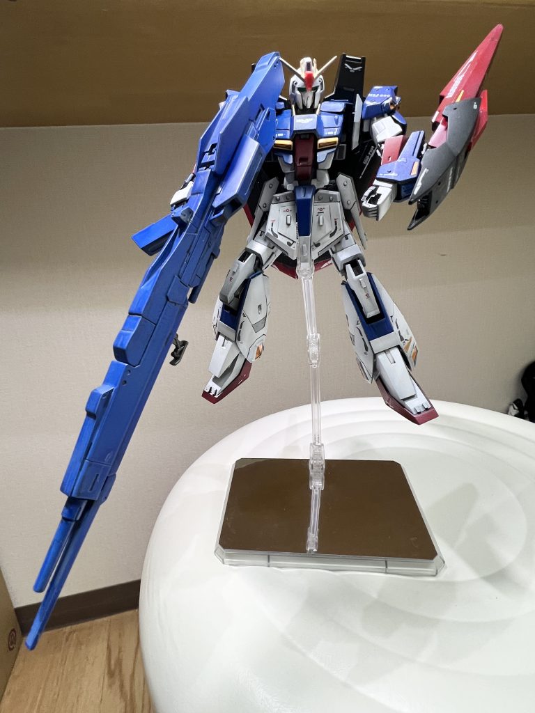 ハイパーメガランチャー上下逆ですね(zaku-kao10)