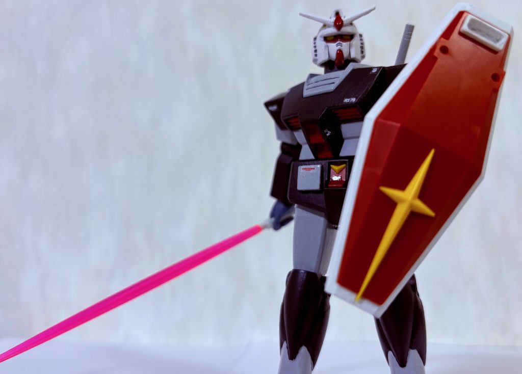 その後01は改修され我々のよく知るガンダムとなり、史実同様に地球連邦はジオンに完全勝利した。01のパイロット「テ・ツヲ」はザビ家を倒し、平和をもたらした英雄として未来永劫語り継がれたらしい。END.