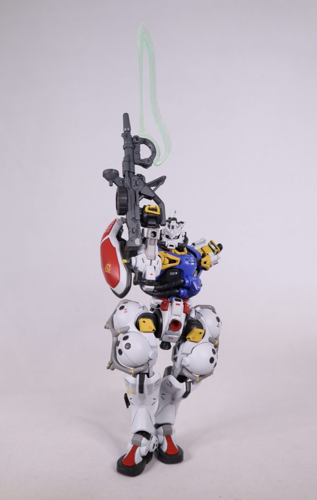 ジオニック新兵器。銃剣モード。にせ親衛隊風。