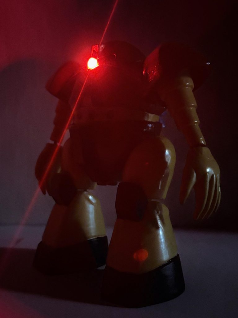 旧キットはグフもあるのでこれからも持ち味を活かしつつ、いいものを作っていきたいなぁ(gundam-kao3)