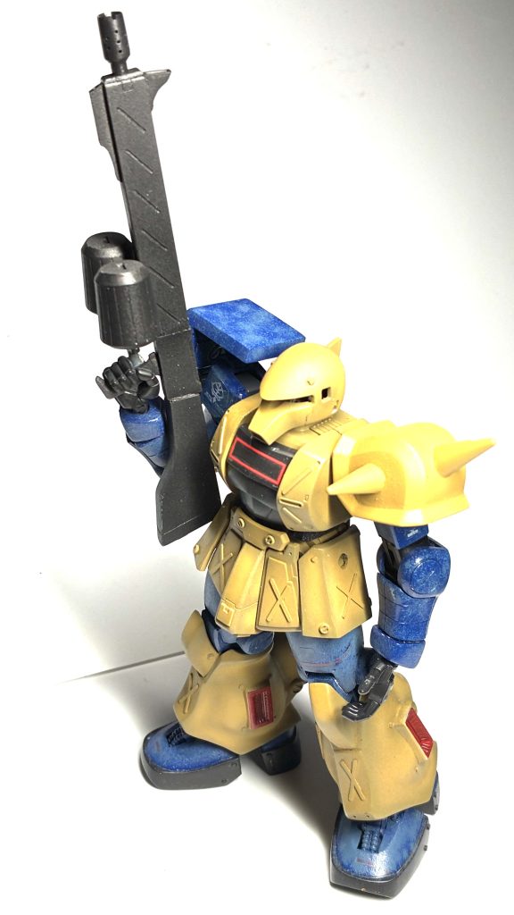 マズルの所は1ミリドリルで一つずつ穴を開けています。なかなか神経をつかいました笑