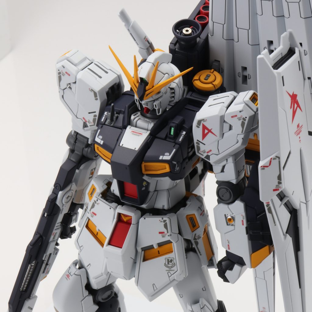 ニューハイパーバズーカの後部円筒部に金属パーツを取り付け。