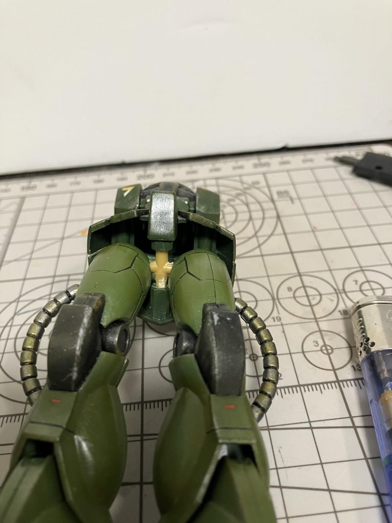 スカートの中が丸見えでちょっと恥ずかしい。