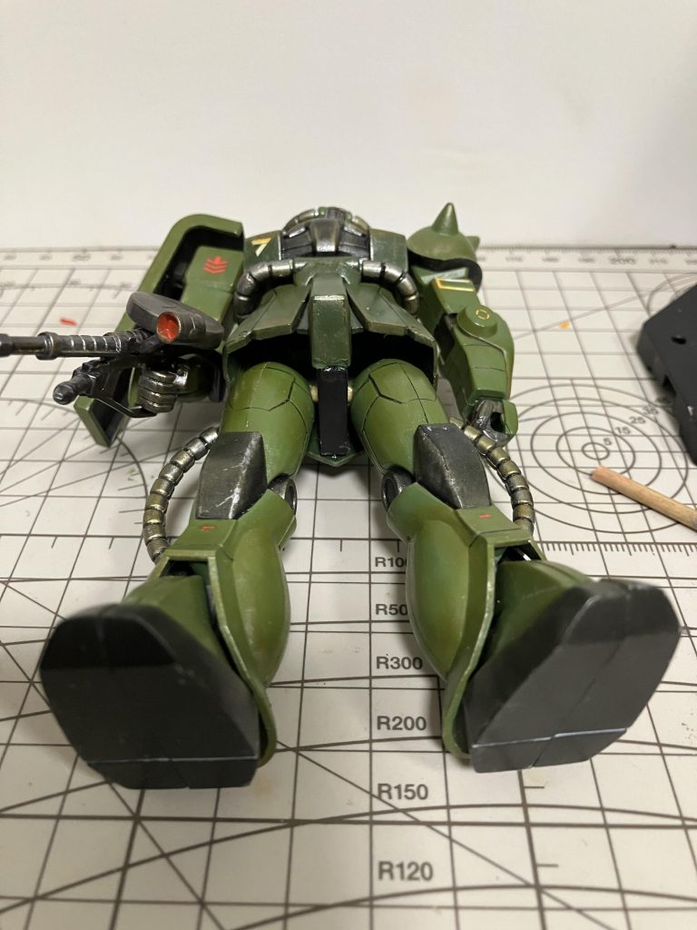 つや消しの黒で塗装