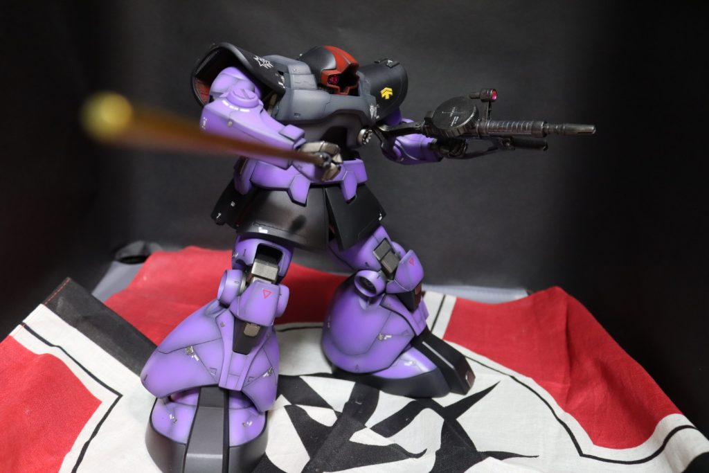 劇中にもいたザクマシンガン装備。バンダイさん！ドムトローペン1/100とかリック・ドムII1/100もお待ちしております😆