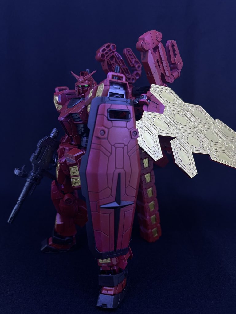 赤い万博ガンダム(初めてのエアブラシ全塗装)