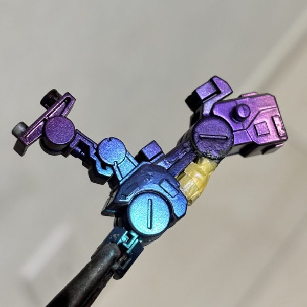 メカ剥き出し？の左腕