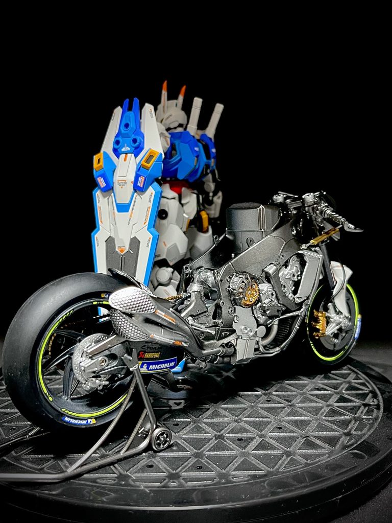 バイク内部も簡単に全塗装してます🤩