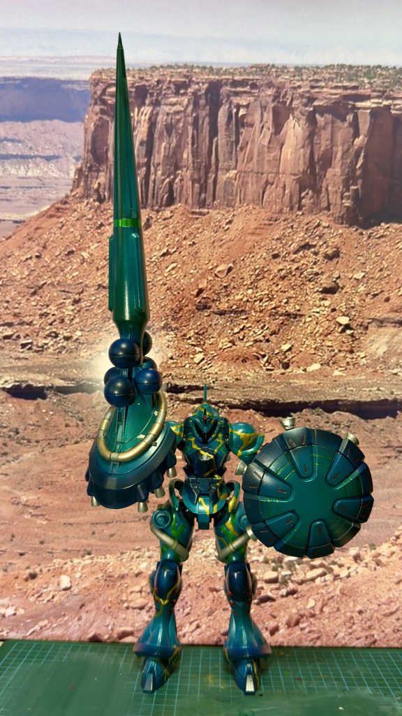 甲冑の置物風ポーズなら、ハクジも支えなしで保持できます　