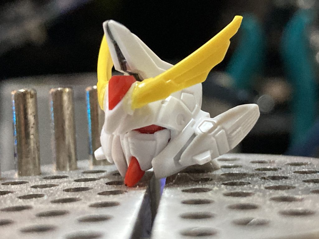 ブレードアンテナは羽根を彷彿とさせるリブランスヘブンのものを使用