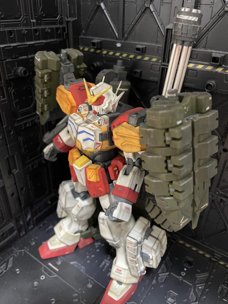 パチ組みとデカール張りで終わっていたものを、今回改めて部分塗装やらウェザリングやらを施しました。