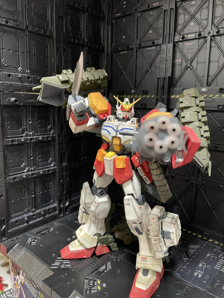 リアルタッチマーカーとウェザリングマスターで全体的に濃いめにウェザリングしました。