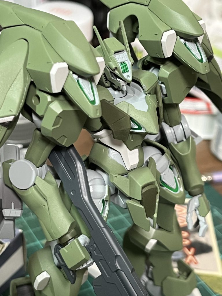 シェルユニットは緑で。設定は特に考えてませんが、量産機っぽいので。