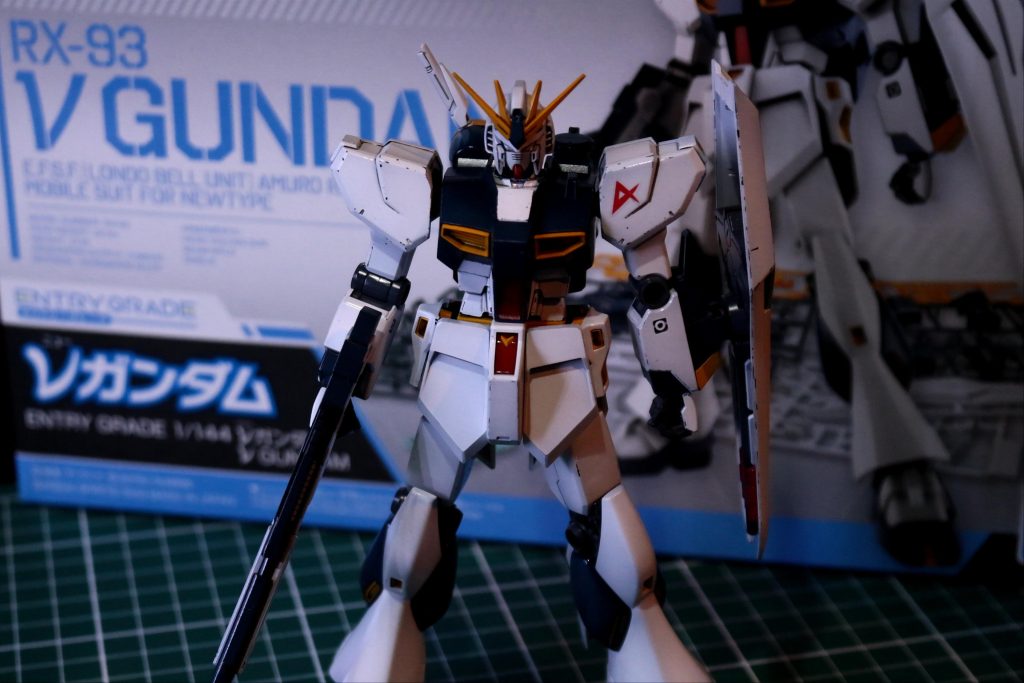 比較的入手しやすいのとお手頃価格なのでガンプラ制作の練習に持って来いなキットです!