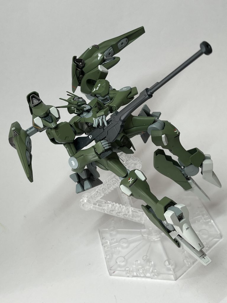 射撃体制！！！バックブースターも展開！