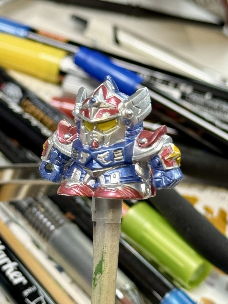 その上に、アクリルマーカー筆ペンで書き込んでいきます