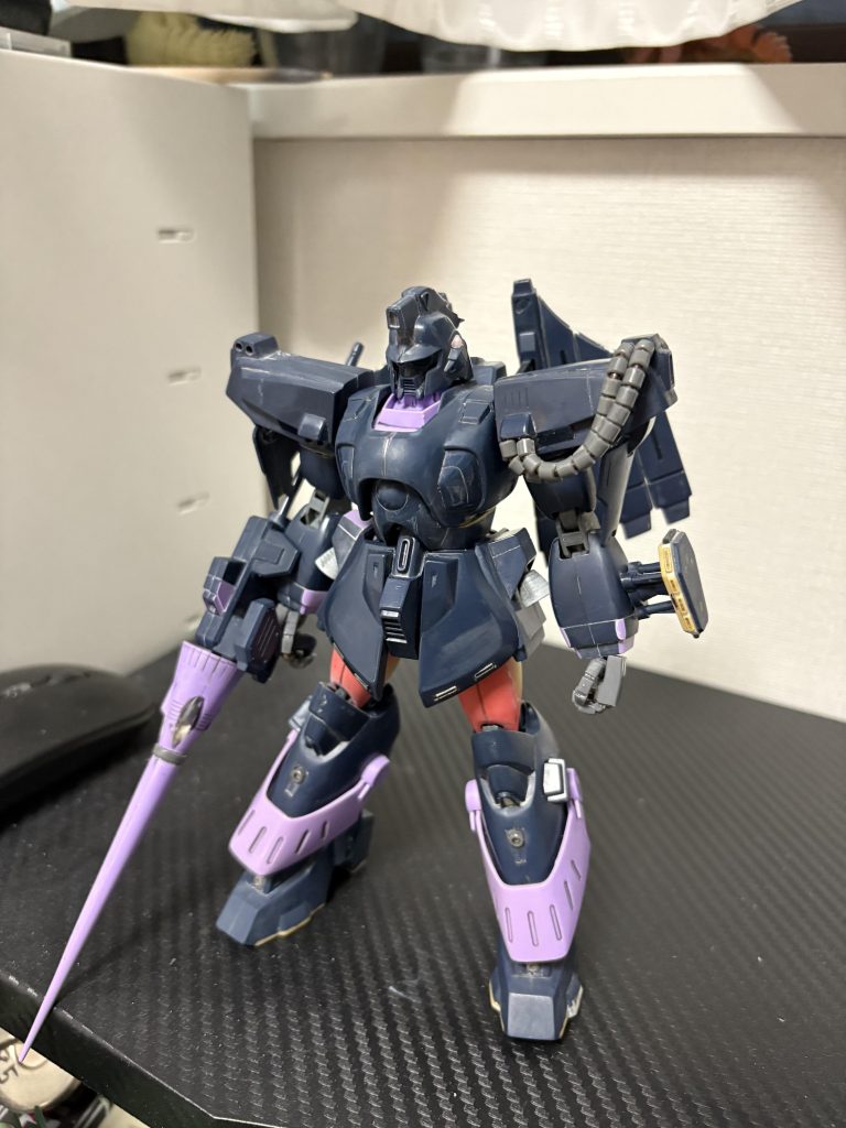 作成時、ほとんどキットのまま。かっこよす😆肩のデカールがないのが残念😢