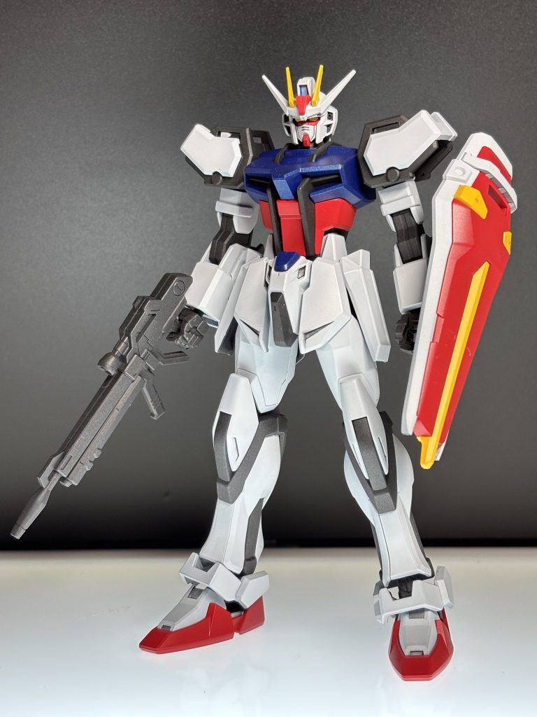 MSホワイト、MSレッド、MSイエロー、マイカブルー、ダークアイアンなどで塗りました。