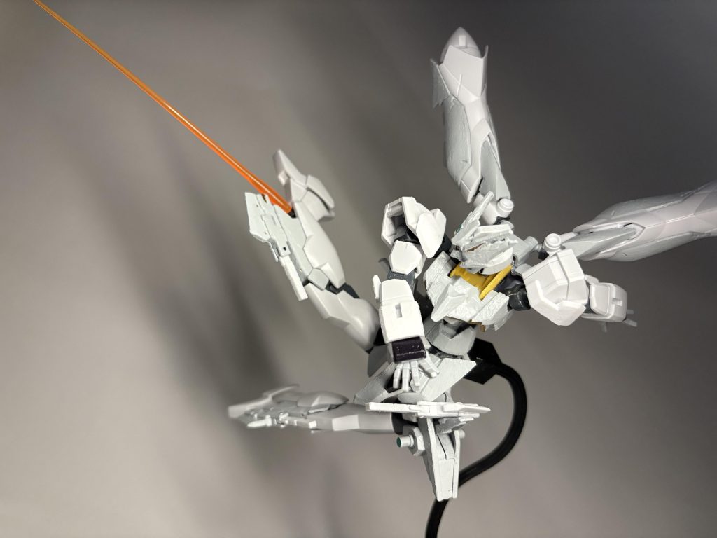 隠しサーベル蹴り！！かっこいい！