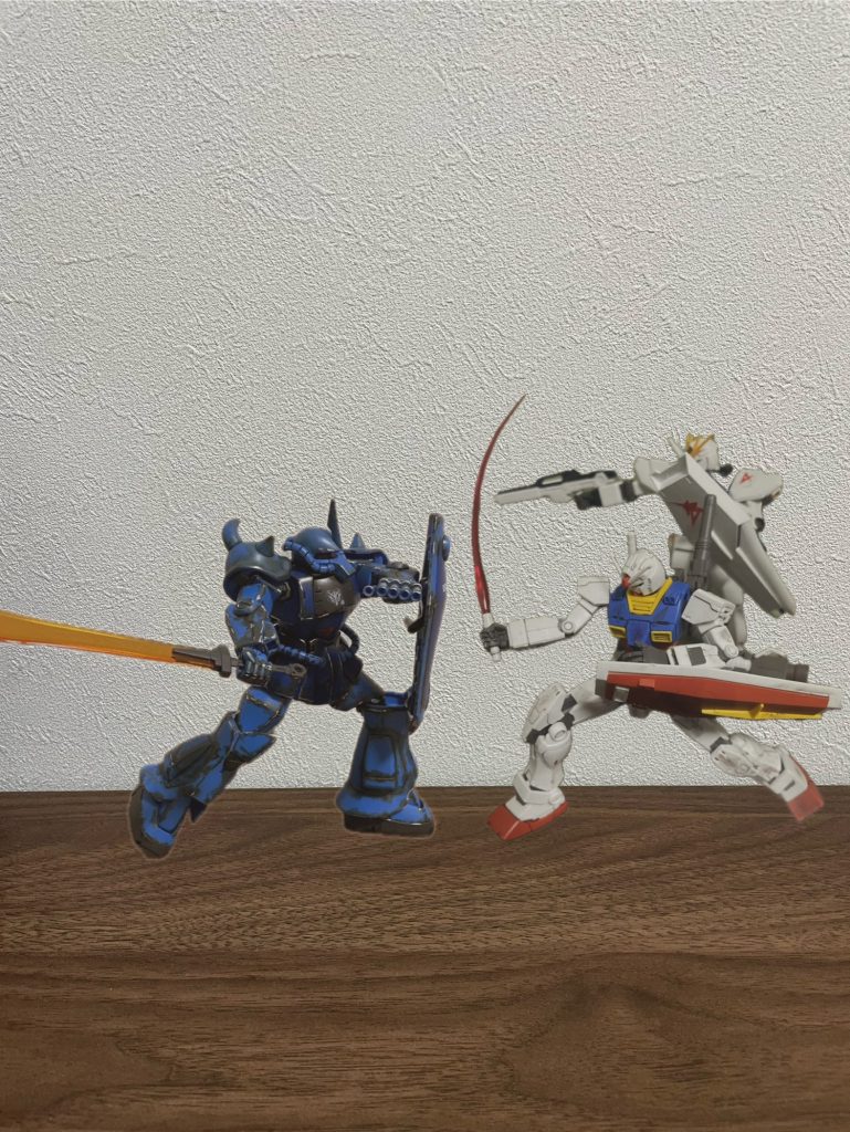 単身赴任中なので離れた息子が作ったガンダムとの名シーン再現ちょっと違うやついるけど笑違うやつは下の息子作