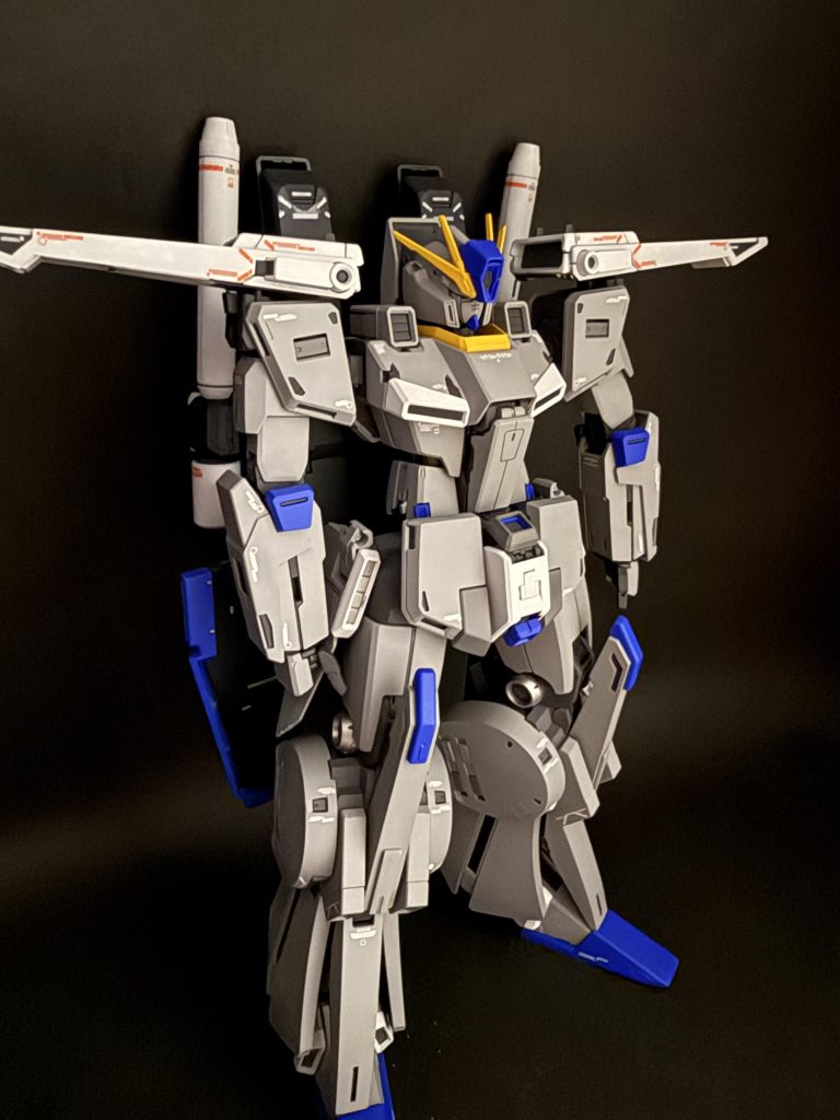 もう見ることはないであろうアーマーパージ状態。見えないところも塗装してみました！センチネルらしいゴツさとスタイリッシュさが同居した、非常にカッコいいキットです！入手は難しいですが、見かけたら是非作ってみてください！ご覧いただきありがとうございました！