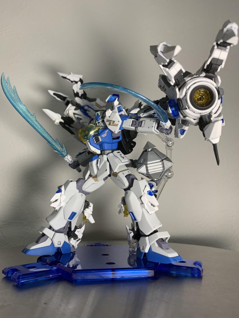 雷獣の大爪《Thunder Claws》