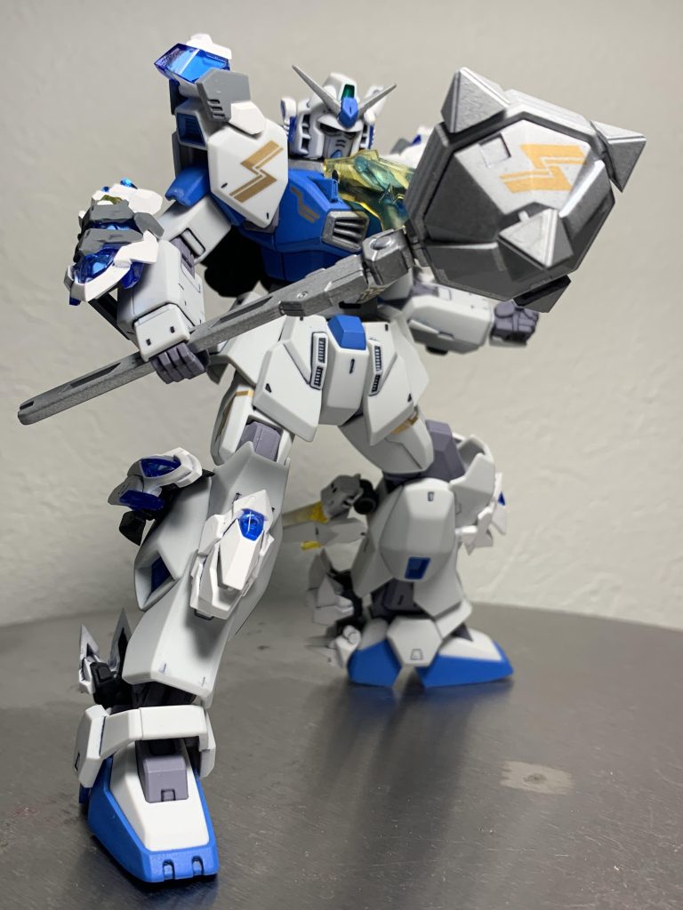 稲妻の鎚《Hi-Volt Hammer》特殊な鎖で伸縮する鈍器部を備えた電撃ハンマー。振り回して打撃するほか、鎖を伸ばして遠距離から電撃を与えることも可能。