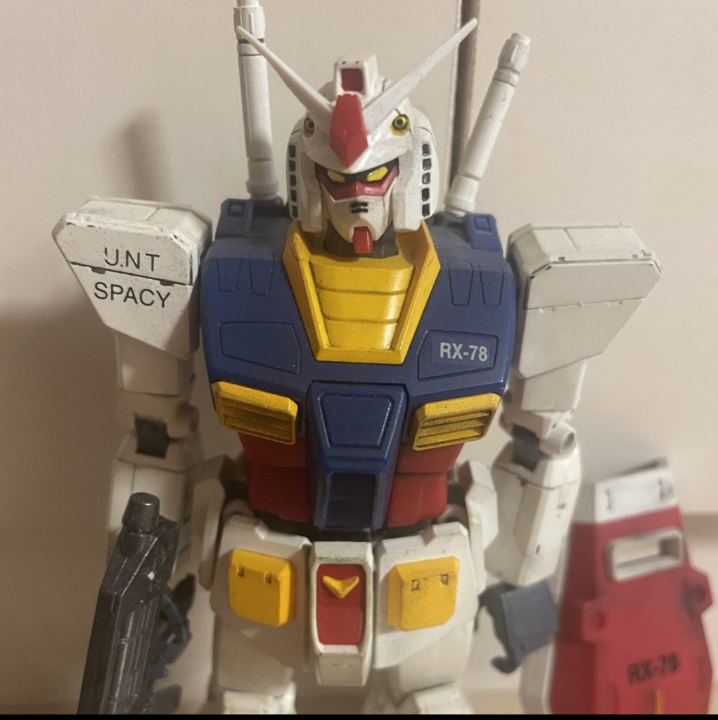再塗装前‥ここからまたプラモ作りの熱が復活したんですが、飾らずにずっと箱にしまっていましたが、今見るとすごい仕上がり😅