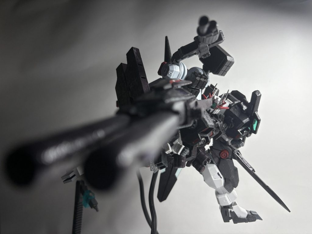 2連ビームランチャー砲を構えて！地味にバックパックのマシンガンも動いているのがいいですねUpdraftの劇中もさぞ活躍している事でしょう！  