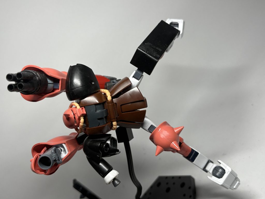 パーツはジャンクだけで作ってます!地球にも優しい!次回のUpdraft10話にも3時間ぐらいで作った謎メカが出ると思いますが、私以外の記憶にいる価値は無いようなものだと思います。