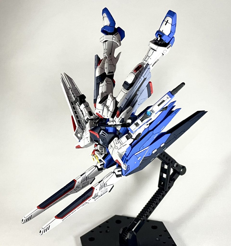 バラエーナ逆さ撃ちコレ劇中で見た時、クソカッケーーって思った。