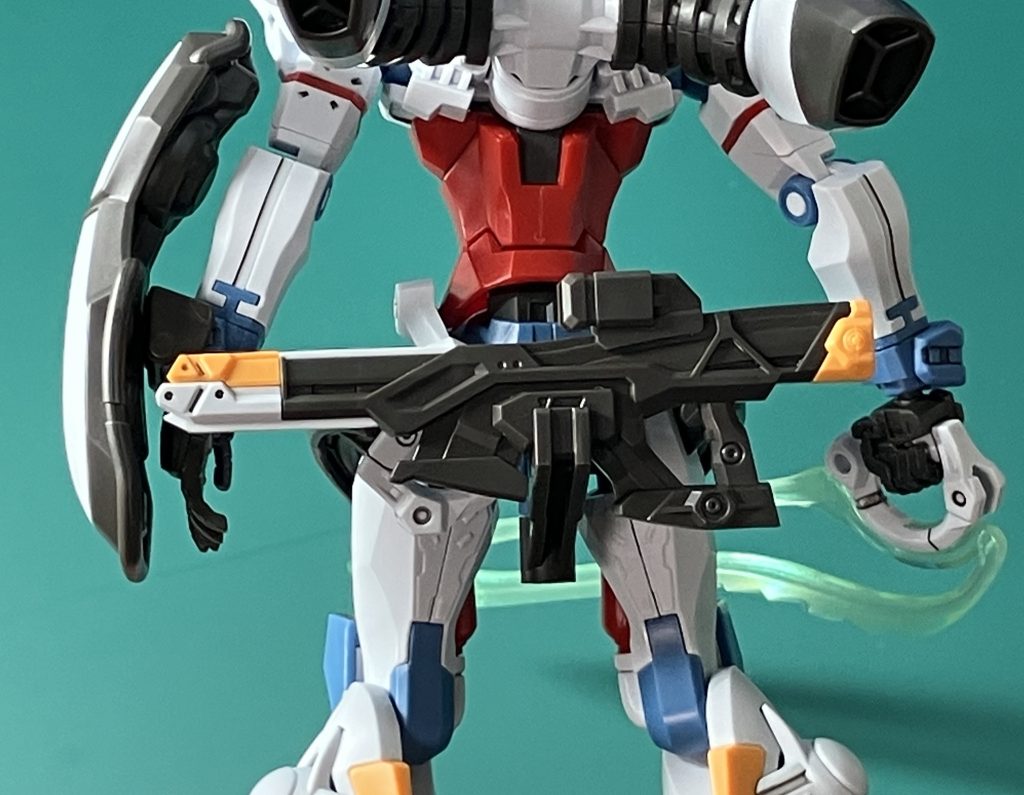 このビームライフルのマウントラックは便利ですね。ただ、ジフレドが使ってた覚えがあまりないのでジークアクスに貸していただきます！