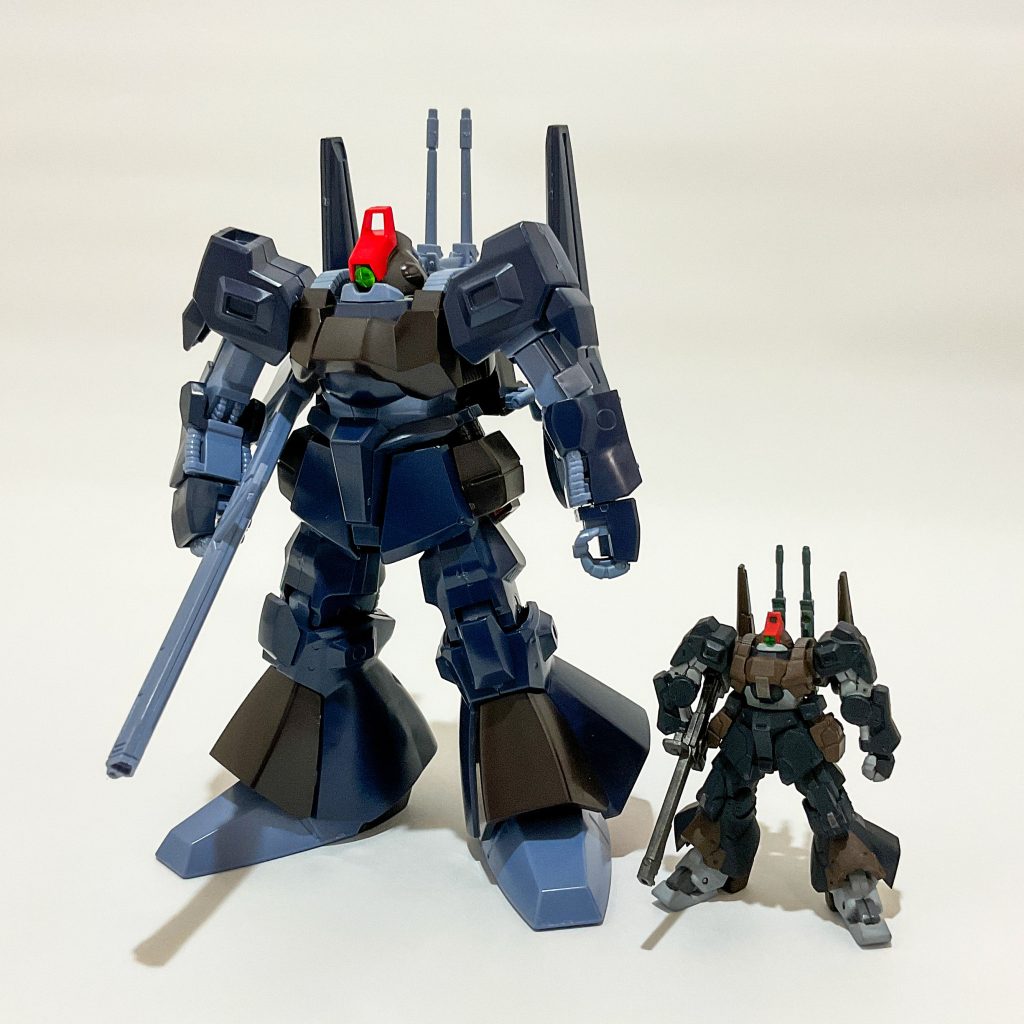 HG リック・ディアスとの比較です。HGでっか!アーティファクトちっさ!