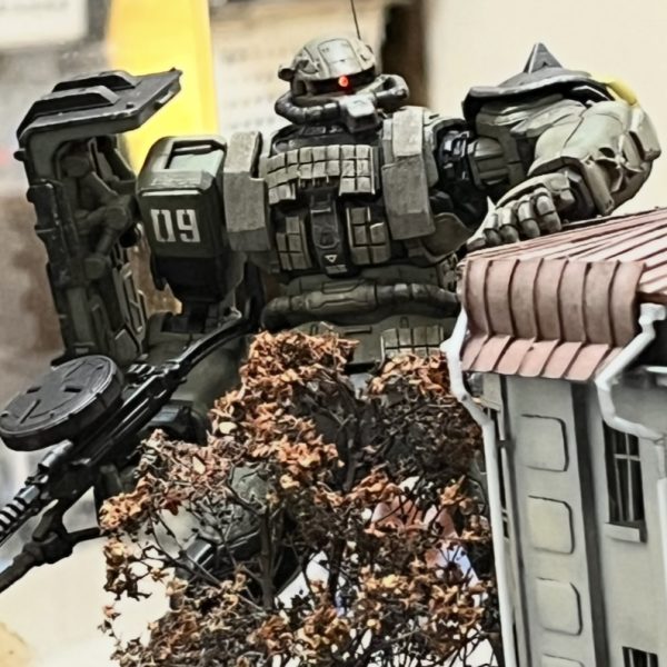 手直し前（上）と手直し後（下）です。良くなりましたね😀（2枚目）