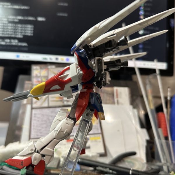 ウイング展開時にバーニアを後方に向けれるよういじりました。 ツインバスターライフルを　延長したいんですが延長下手くそなんですよなぁ‥（3枚目）
