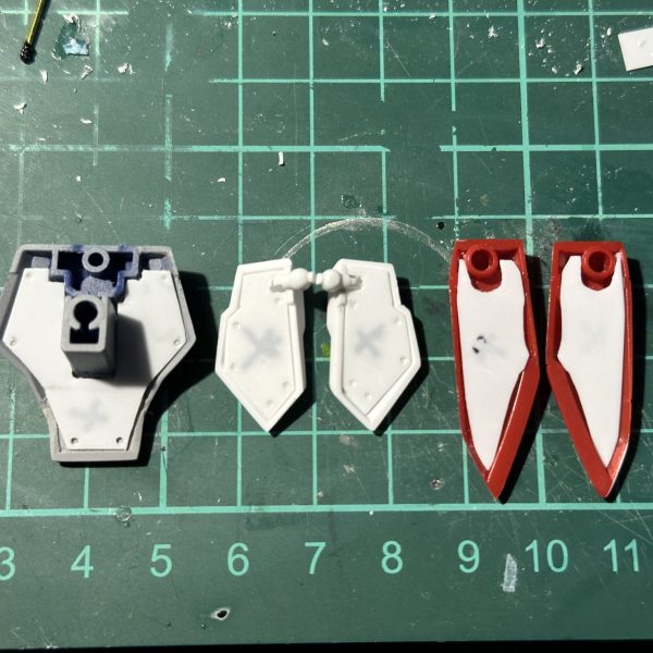 裏打ちパーツ作成しました。サイドアーマーが複雑すぎて妥協しちゃった