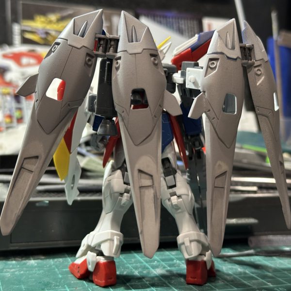 ウイングの延長部分が気になりパテをもりヤスリで整えてを繰り返してきましたが もう、ゴールしてもいいよね え？だめですか（2枚目）