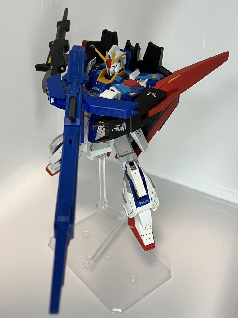 ハイメガ構えたポーズ!持たせるのめちゃ難しかった(´;ω;`)