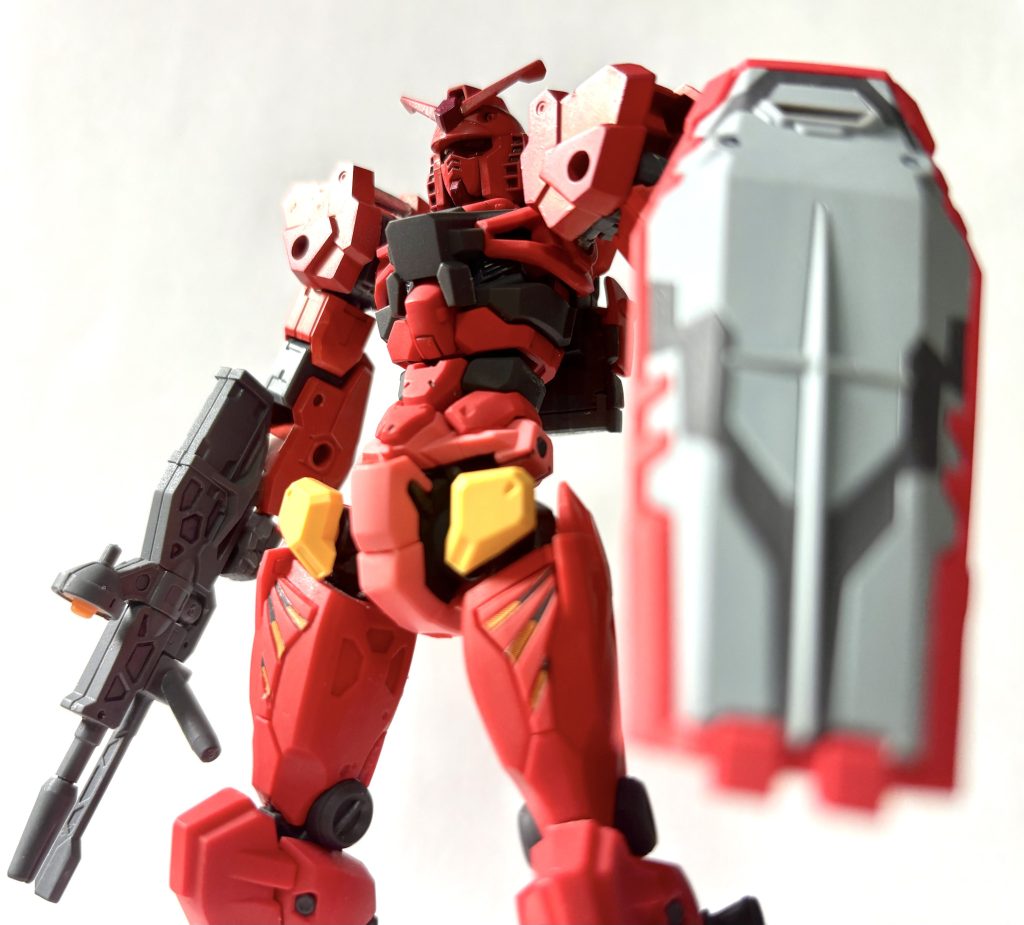 ギュイィィン…。