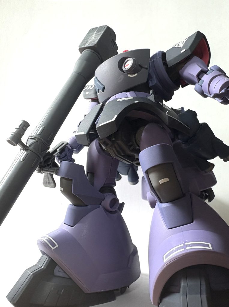 最後まで見てくれてありがとうございました♪ドム本当にカッコいいですねぇ。モノアイカバーの白いラインが好きなんで、ソレっぽくなってよかったです。