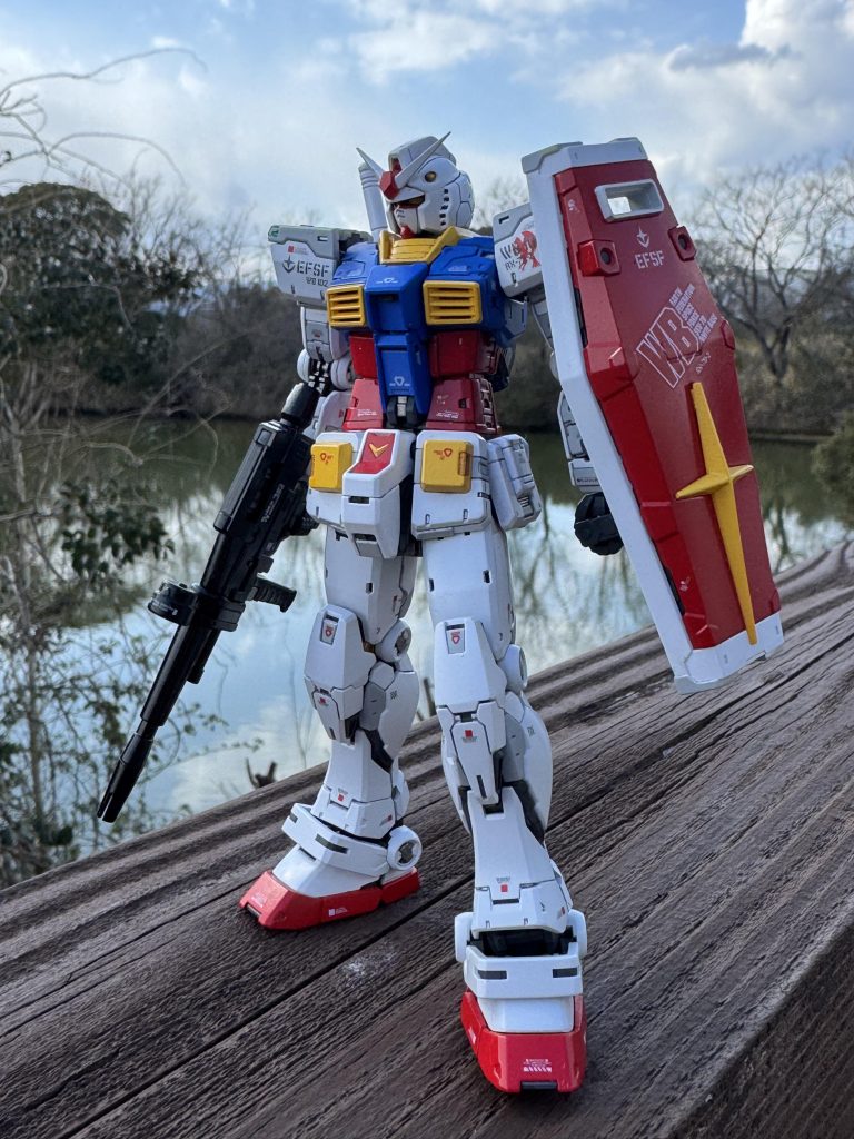 冬空に外で撮った一枚です。トリコロールが映えでお気に入りの画像です♪