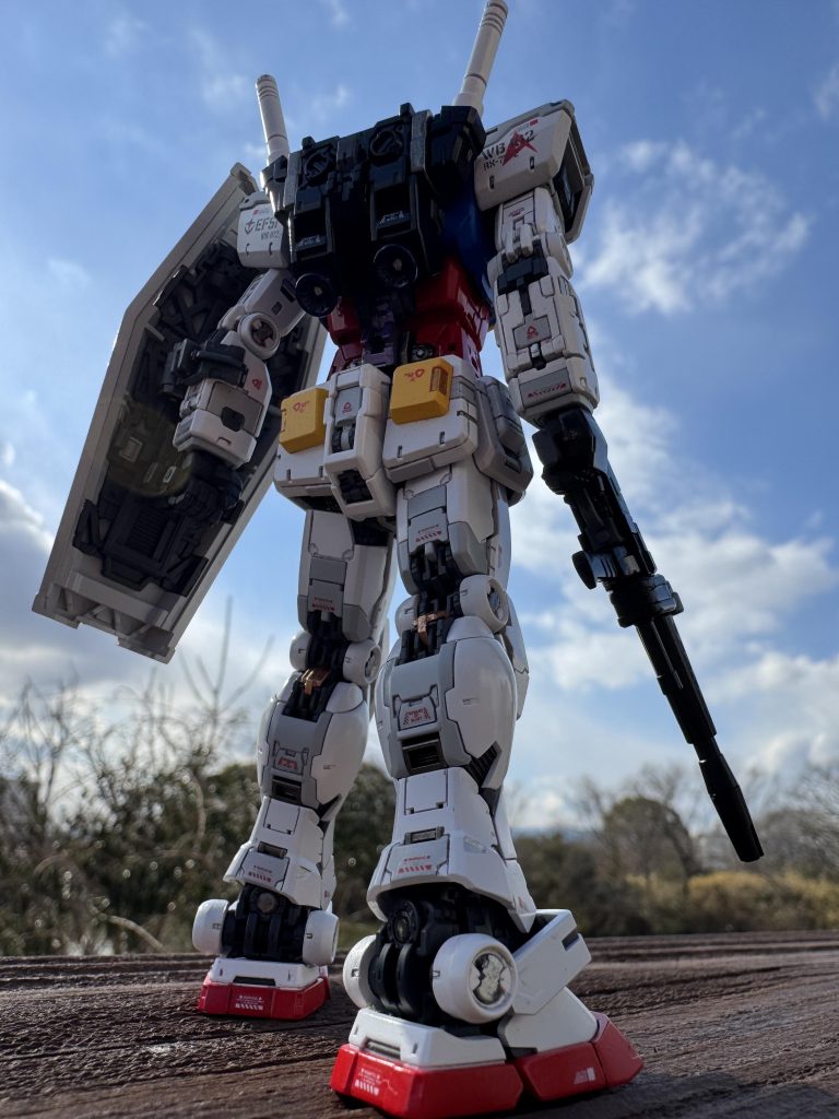 同じくバックショット。昔、お台場で見た実物台ガンダムをイメージして撮影しました。