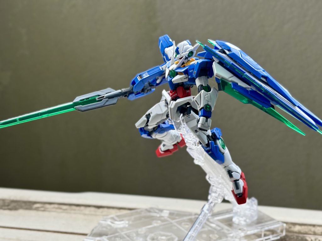 RG 1/144 GNT-0000 ダブルオークアンタ–2枚目/制作者：mal__tese
