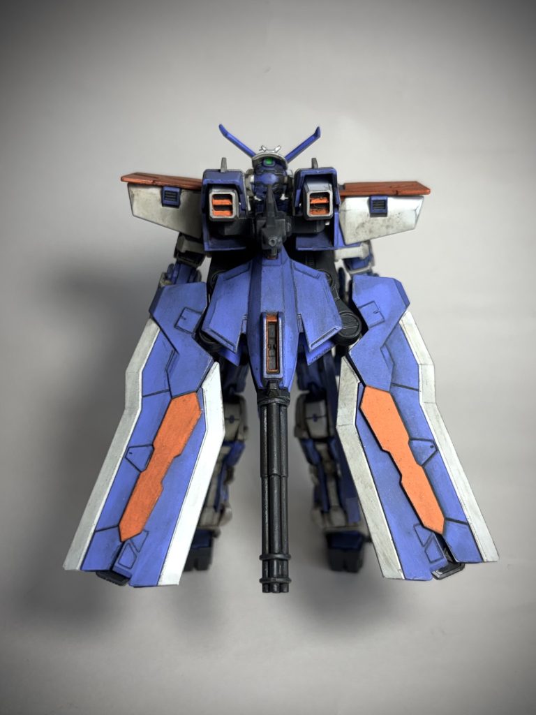 オレンジの差し色も変更しようか迷いましたが、設定色そのままとしています。