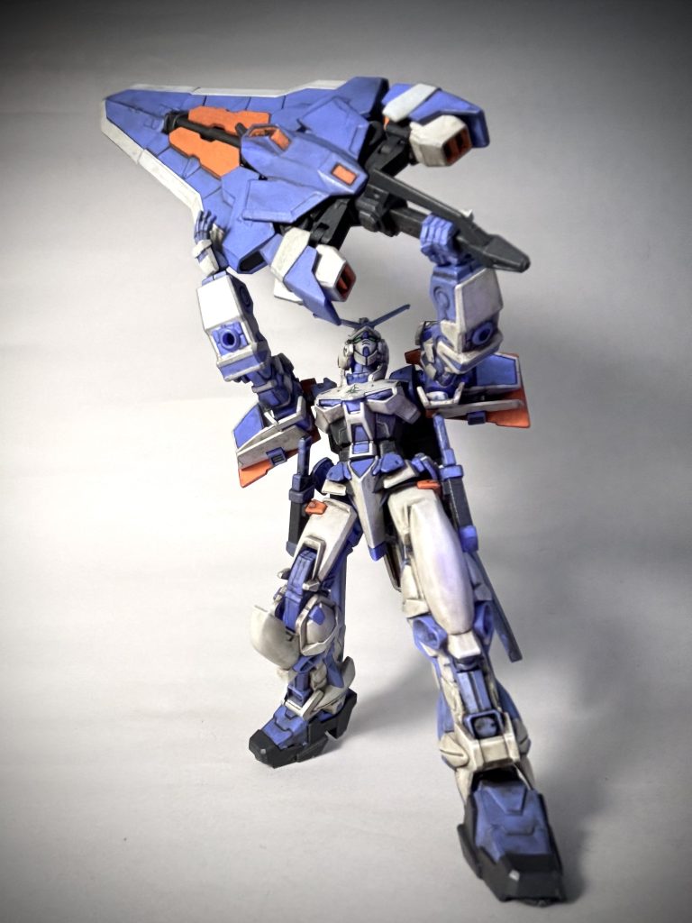 厄介なのはソードフォーム。外連味たっぷりの大剣ですね。