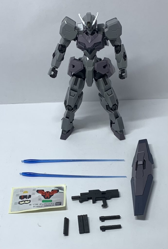 最後に付属品パーツ等。ここ最近から主流になりつつあるポリキャップレスのキットですが組み立てやすさと動かしやすさに重点が置かれており、かなり遊べるシンプルなキットですね!おすすめです!注意点として脚部のニーアーマーが破損しやすいところなのでそこだけ気をつければ大丈夫かと。***ビルドダイバーズ(Re RISE)二次小説「陰キャアイドルはGBN〈惑星〉を救いたい。」こちらのつぶやきによる【試し読み】またはpixiv先行にて更新中です〜二次創作にご興味のおありの方はぜひ〜