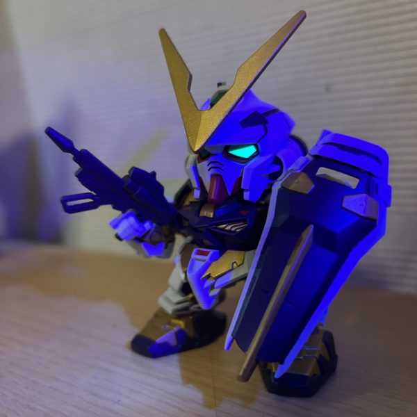 ガンダムアストレイゴールドフレーム