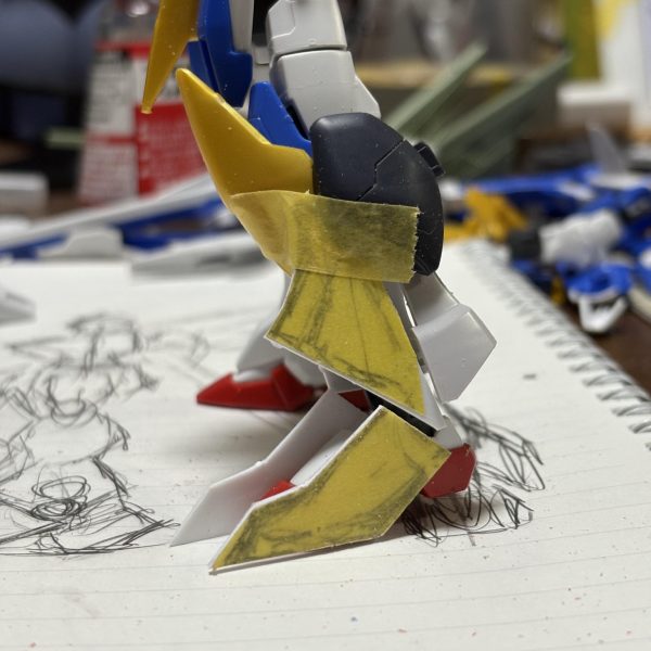 ザンスパインっぽいV2を製作中。V2アサルトバスターをベースにパーツ組み替えたり、プラ板で形状変更したり、一部他キットを使用しています。基本工作はほぼ終わったので天気が良くなり次第塗装しようと思います。（2枚目）